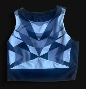 Adidas Women’s Large Wanderlust Geometric Crop Top Black Gray thumbnail 1