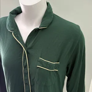Lake Pajamas Green Long Sleeve Top with Yellow Piping small thumbnail 3