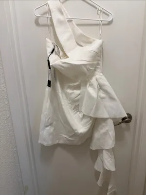 Elliatt Convergence Dress in Ivory NWT thumbnail 2