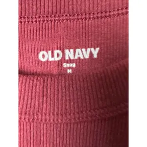Old Navy Snug Fit Sleeveless Crop Top Maroon Color NWT Sz M thumbnail 4