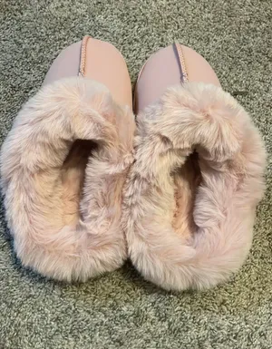 Lauren Conrad Pink Slippers thumbnail 1