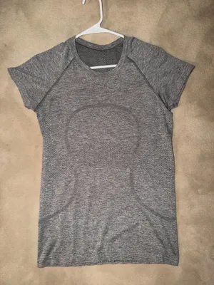 Lululemon Swiftly Tech Short Sleeve Shirt 2.0 Hip Length 8 thumbnail 3