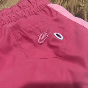 Nike Womens Medium Pink Colorblock Retro Running Shorts White Trim Dolphin Hem M thumbnail 4
