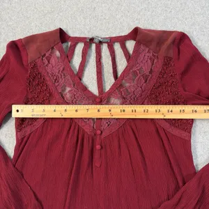 Miss Me Women's XS Burgundy Cut Out Lace V-Neck Blouse Roll Tab Long Sleeve thumbnail 8