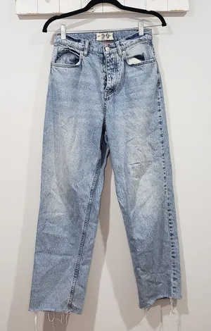 Free People We The Free Jeans 29 Straight Leg Raw Hem Boho Festival thumbnail 1