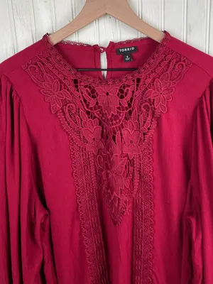 Torrid Washable Crinkle Gauze Crochet Yoke Blouson Sleeve Top Size 2X Rhubarb thumbnail 5