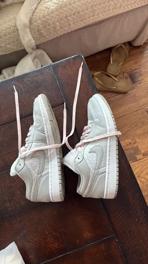 Nike Jordan Air Jordan Low Tops thumbnail 4