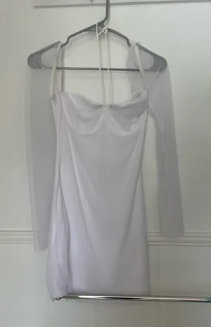 Amazon Dress Mini White Bodycon Long Sleeve thumbnail 1