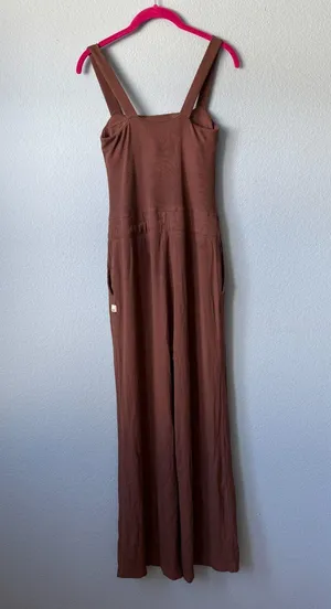 Vuori Pose Mudra Jumpsuit in Hazelnut Size Small thumbnail 4