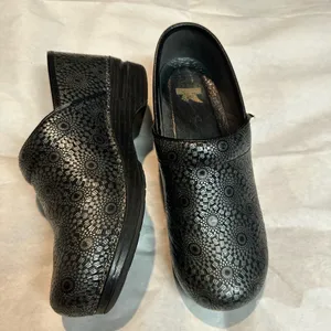 Dansko Black Mules Comfortable Clogs thumbnail 9