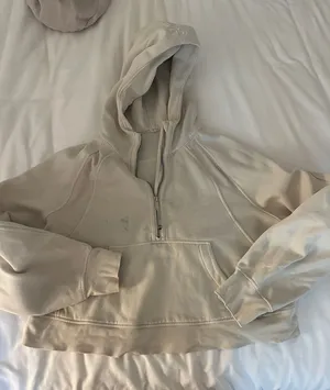 Lululemon Scuba thumbnail 1