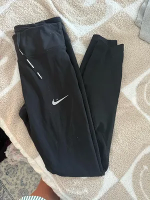 Small Nike Leggings Women’s Black Dri-Fit thumbnail 1