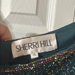 Sherri Hill‎ Black and Gold Prom Dress thumbnail 3