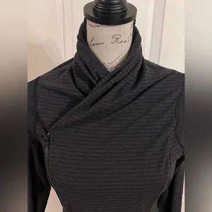 Lululemon Bhakti Yoga Jacket thumbnail 4