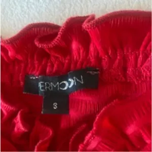 Red crop top long sleeve‎ thumbnail 3