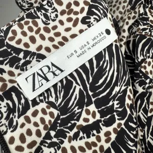ZARA Blouse Small Tiger Animal‎ Print Ruffle Square Neck Ruched Statement RARE thumbnail 7