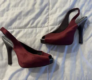 BCBG Max Azria Heels Burgundy Satin Slingback Sandals Peep Toe Stiletto Size 6 thumbnail 1