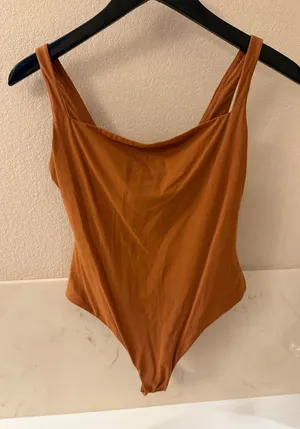 SKIMS Fits Everybody Square Neck Bodysuit L thumbnail 1