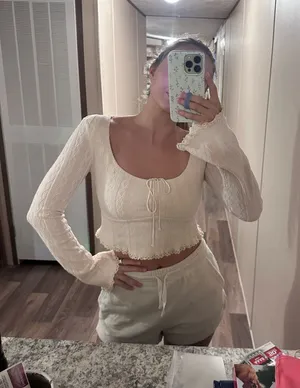 Edikted Top thumbnail 1