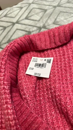 Sweater thumbnail 2