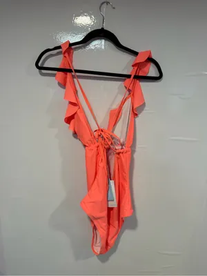 NWT Cupshe‎ Ruffled V-Neck One-Piece Swimsuit in Coral thumbnail 4