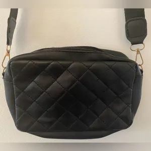 Kuchen & Co Black Text Purse thumbnail 8