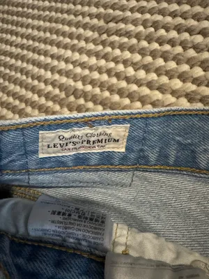 Levi’s 501 Shorts thumbnail 4