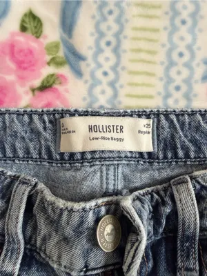 Hollister High-Rise Light Blue Mom Jeans thumbnail 4