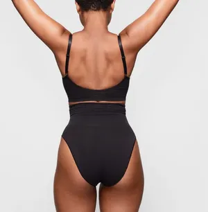 SKIMS Seamless Sculpting Bra thumbnail 2