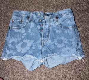 Levi’s 501 Denim Shorts Floral Wash thumbnail 1