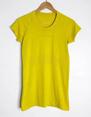 Lululemon Swiftly Tech Short Sleeve Shirt Size 8 Yellow Like New Collection thumbnail 1