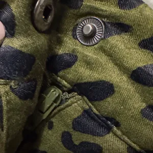 Zara | NWOT Turkey Olive Green Leopard Print High Waist Straight Leg Pants (XS) thumbnail 9