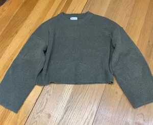 ASOS‎ DESIGN Womens Small Olive Green Cropped Crewneck Wool Blend Sweater Small thumbnail 1