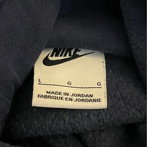 Nike sweatshirt thumbnail 3