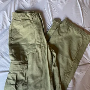 Olive Green Cargo Pants Size XS thumbnail 2