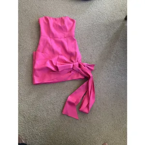 Elliatt Rays Mini Dress in Fuchsia - Hot Pink night out occasion size S thumbnail 16