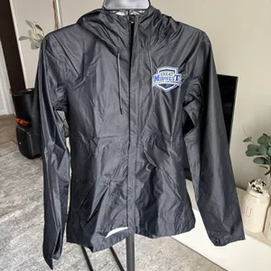 Under Armour Unisex Lightweight Zip Up Windbreaker Jacket Small thumbnail 1
