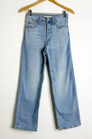 Levi’s Ribcage Straight Ankle Jeans Size 25 Light Wash High Rise thumbnail 1