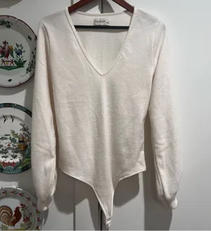 Abercrombie and Fitch V Neck Knit Bodysuit thumbnail 1