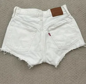 Levi’s 501 Shorts thumbnail 2