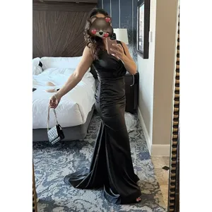 David's Bridal GALINA SIGNATURE Women’s Stretch Satin Ruched Mermaid Dress Black Size 2 EUC thumbnail 3