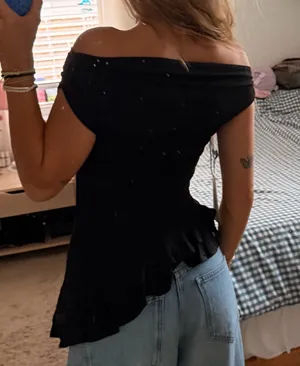 Lulus Black Off the shoulder top thumbnail 3