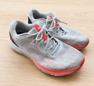 Under Armour Women’s 9.5 Gray Coral Mesh Running thumbnail 1