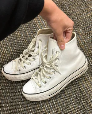 Converse White Hightop thumbnail 2