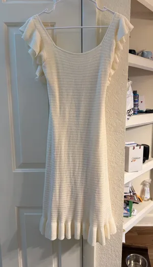 House of Harlow 1960 Cream Knit Midi Dress Ruffle NWT women’s Medium thumbnail 1