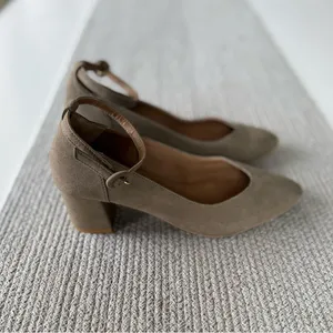 Novacas Light Gray Taupe Suede Block Heel Ankle Strap Pumps Dress Shoes Sz 40 9 thumbnail 2