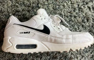 Nike Shoes Women’s thumbnail 1