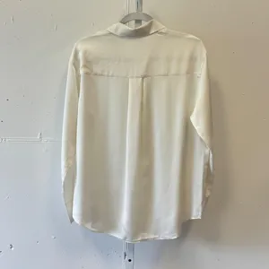 Uniqlo Womens Satin Long Sleeve Button Down Blouse Cream Off White 461887 Small thumbnail 2
