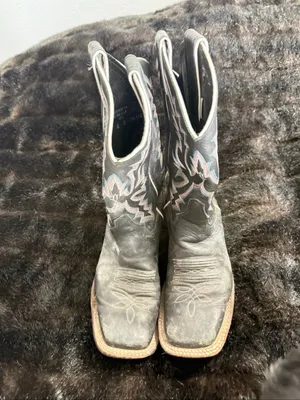 Justin Boots BENT RAIL WOMENS Size 6 B BLACK COWHIDE LEATHER COWGIRL BOOTS BRL316 thumbnail 2