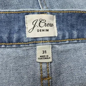 J. Crew Mid-rise Cuffed Medium Wash Denim Jean Shorts Size 31 Womens Zipper fly thumbnail 3